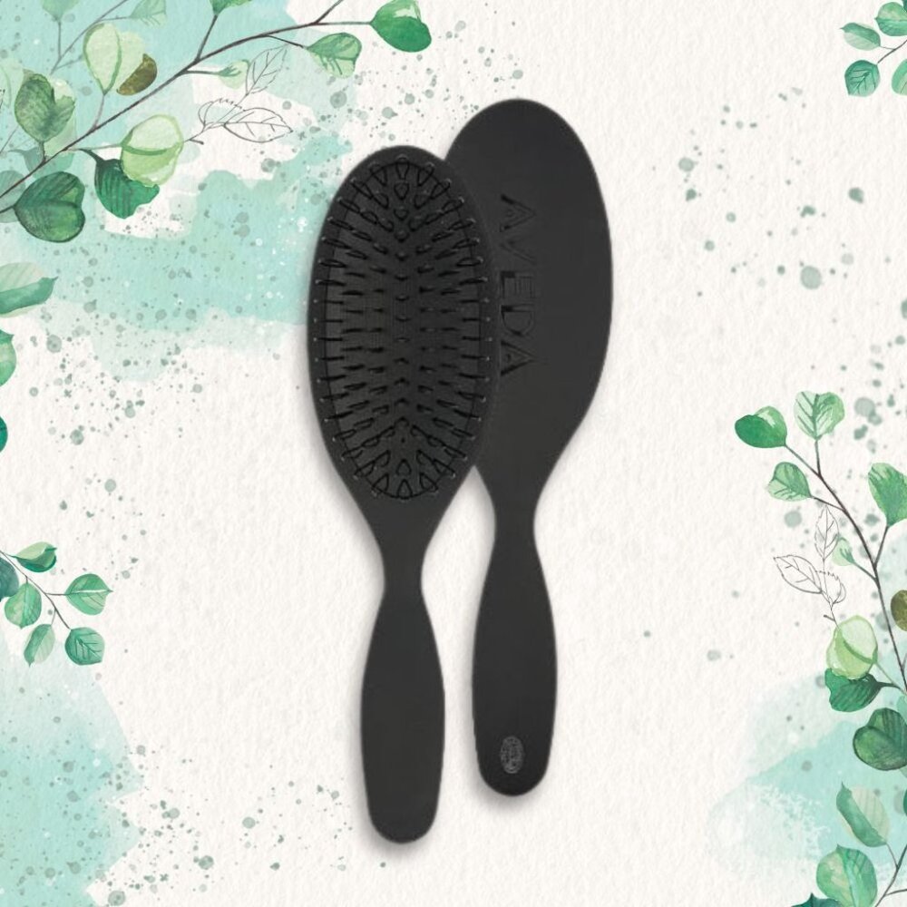 2 Aveda Pramasana Exfoliating Scalp Brush